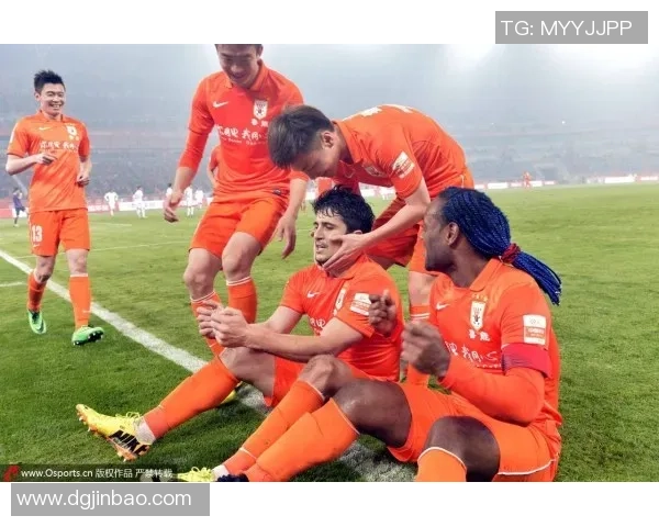 鲁能泰山迎战杭州绿城决战中超赛场谁能笑到最后